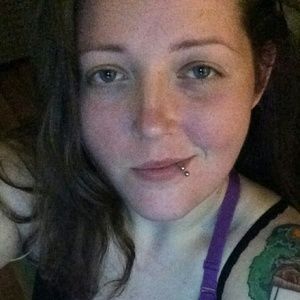 Meet your Posher, Leah