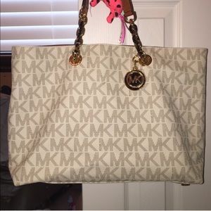 Michael Kors chain tote relisted