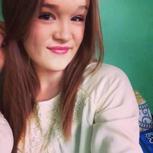 Meet your Posher, Joelle