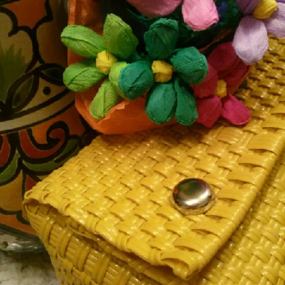 Canary/Mustard Yellow Hand Woven Handbag - Picture 4 of 4