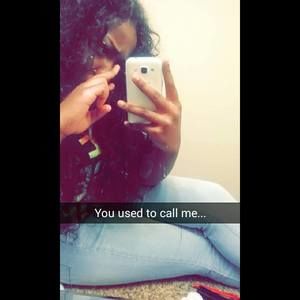 Meet your Posher, Elise