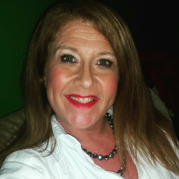 Meet your Posher, Brandy