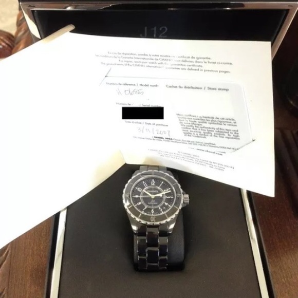 Chanel J12 Ceramic Black box and papers 38mm - Picture 2 of 4