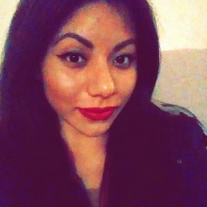 Meet your Posher, Beth