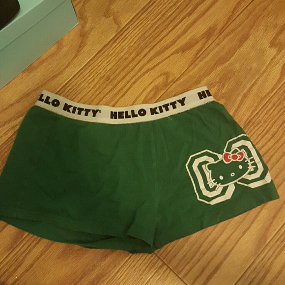 Hello kitty shorts - Picture 1 of 1
