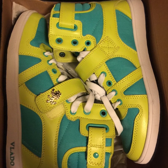 Brand new sneaker