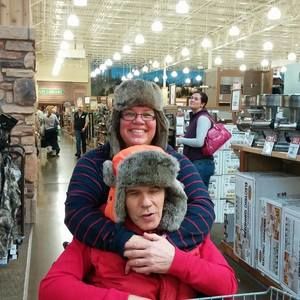 Meet your Posher, Sharone