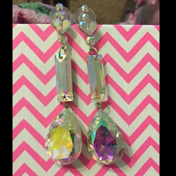 Jim Ball iridescent pageant earrings - Picture 2 of 3
