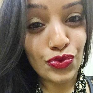 Meet your Posher, Tania