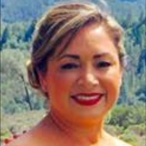 Meet your Posher, Leticia