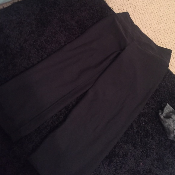 Nike all black Capri