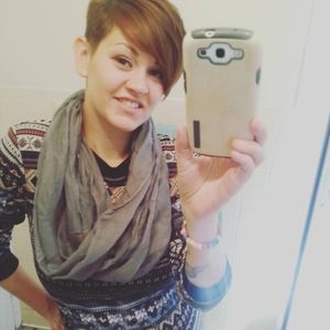 Meet your Posher, Zena