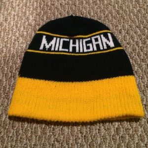 Vintage style Michigan Wolverines hat