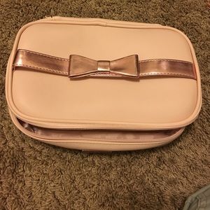Elegant Pink Bow Physicians formula makeup bag!