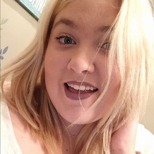 Meet your Posher, Ally