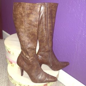 Alfani brown boot