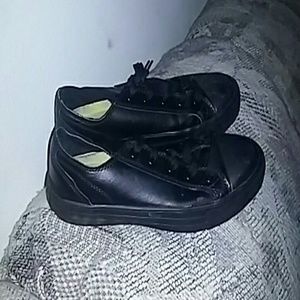 Black non slip shoes