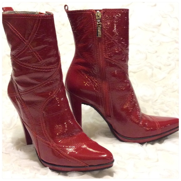 Gorgeous Carlos Santana Red Leather Boots