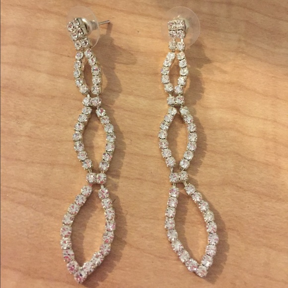 Rhinestone pageant/prom earrings - Picture 1 of 2