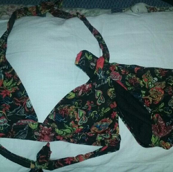 Bathing suit