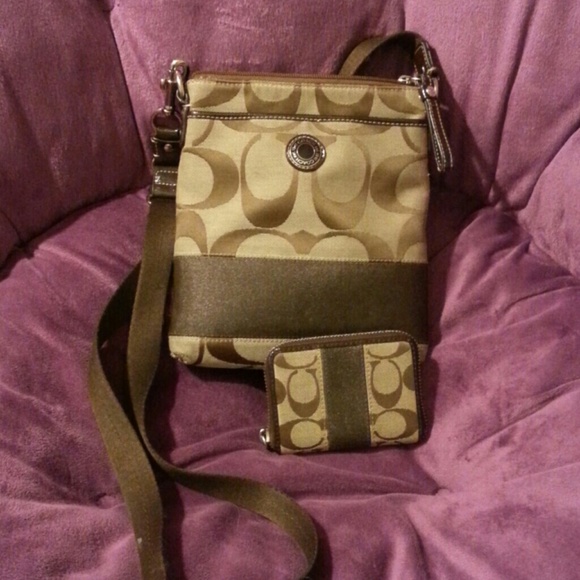 Coach Crossbody Purse w/ Matching Wallet