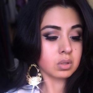 Meet your Posher, Vanessa