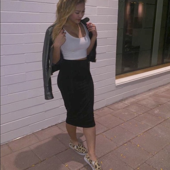 Meet your Posher - Picture 2 of 2