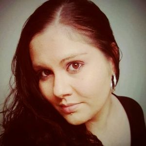 Meet your Posher, Brandi