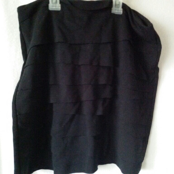 Banana Republic tier mini skirt