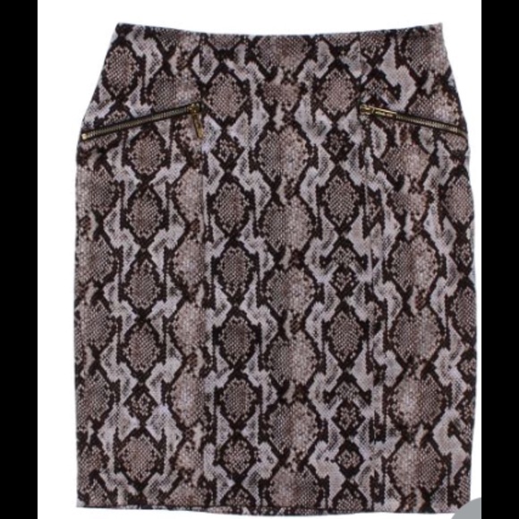 💯% AUTHENTIC MICHAEL KORS SNAKE PRINT SKIRT