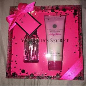 Victoria's Secret Bombshell