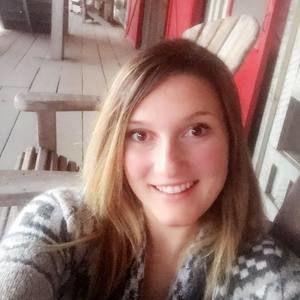 Meet your Posher, Caroline
