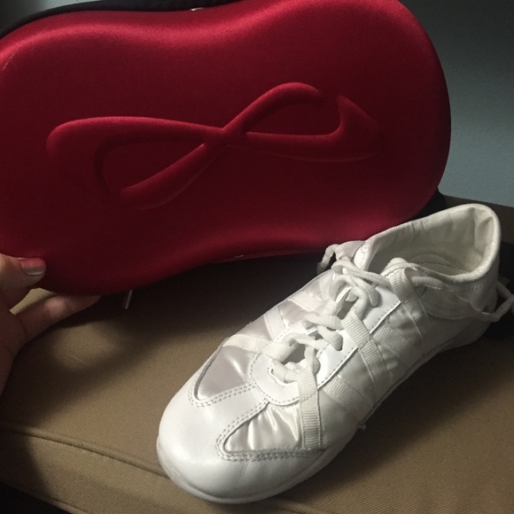 Nfinity cheer shoes