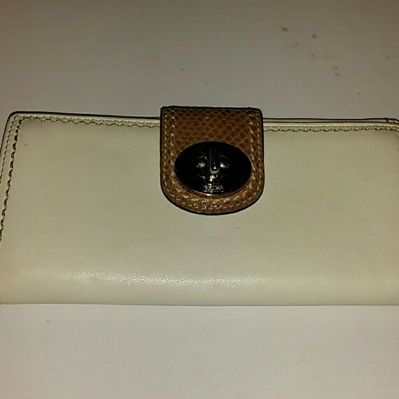 Coach wallet [lowest price]