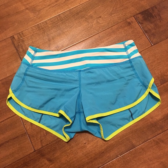 RARE lululemon seawheeze shorts size 4