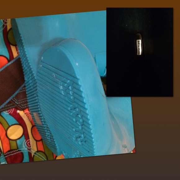 Dirty Laundry Rainboots - Picture 3 of 4