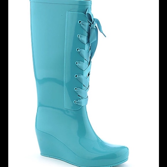 Dirty Laundry Rainboots - Picture 4 of 4