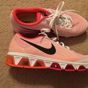 Hot deal💯Nike Air Max Tailwind wore 1 time