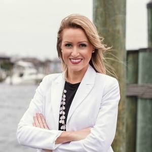 Meet your Posher, Hayley