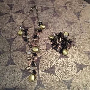 Necklace and bracelet set