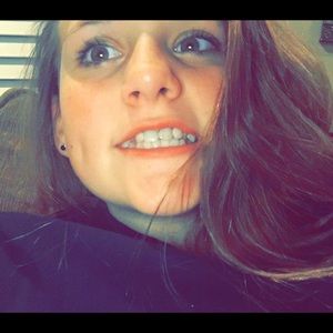 Meet your Posher, Jaci