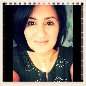 Meet your Posher, Eva