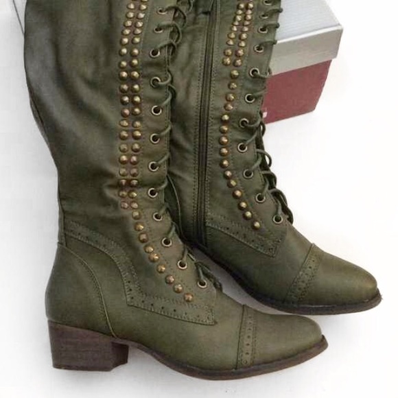 🌟HP🍁11/29🍁Green OTK Studded Flat Boots🌟 - Picture 2 of 4