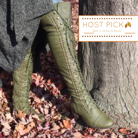 Shoes - 🌟HP🍁11/29🍁Green OTK Studded Flat Boots🌟