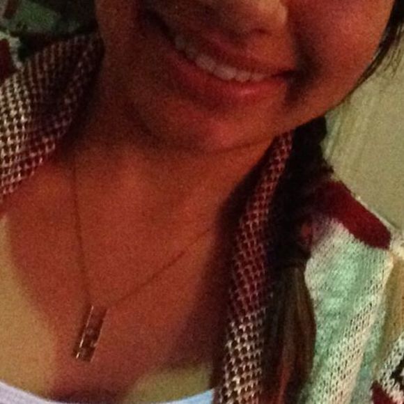 Meet your Posher, Tahia