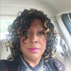 Meet your Posher, Felecia