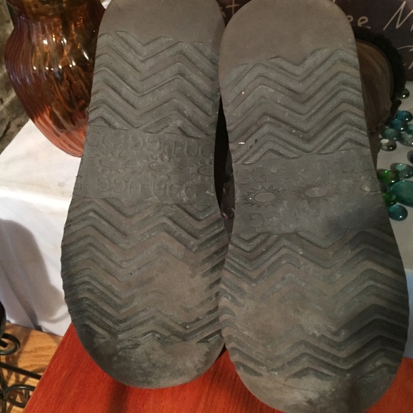 💥FLASH SALE💥UGG Tall Boots - Picture 4 of 4