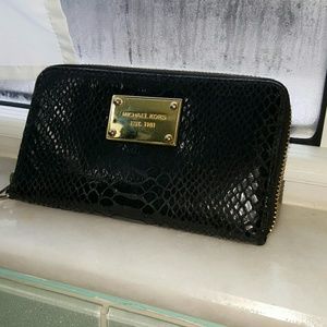 Michael Kors wallet