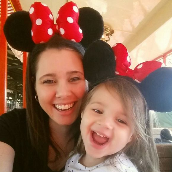 Meet your Posher, Jenyfer - Picture 3 of 6