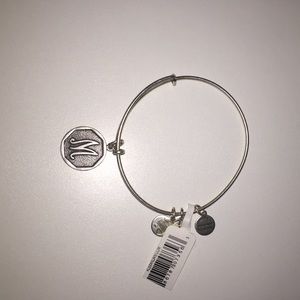 Alex and Ani bracelet "M"